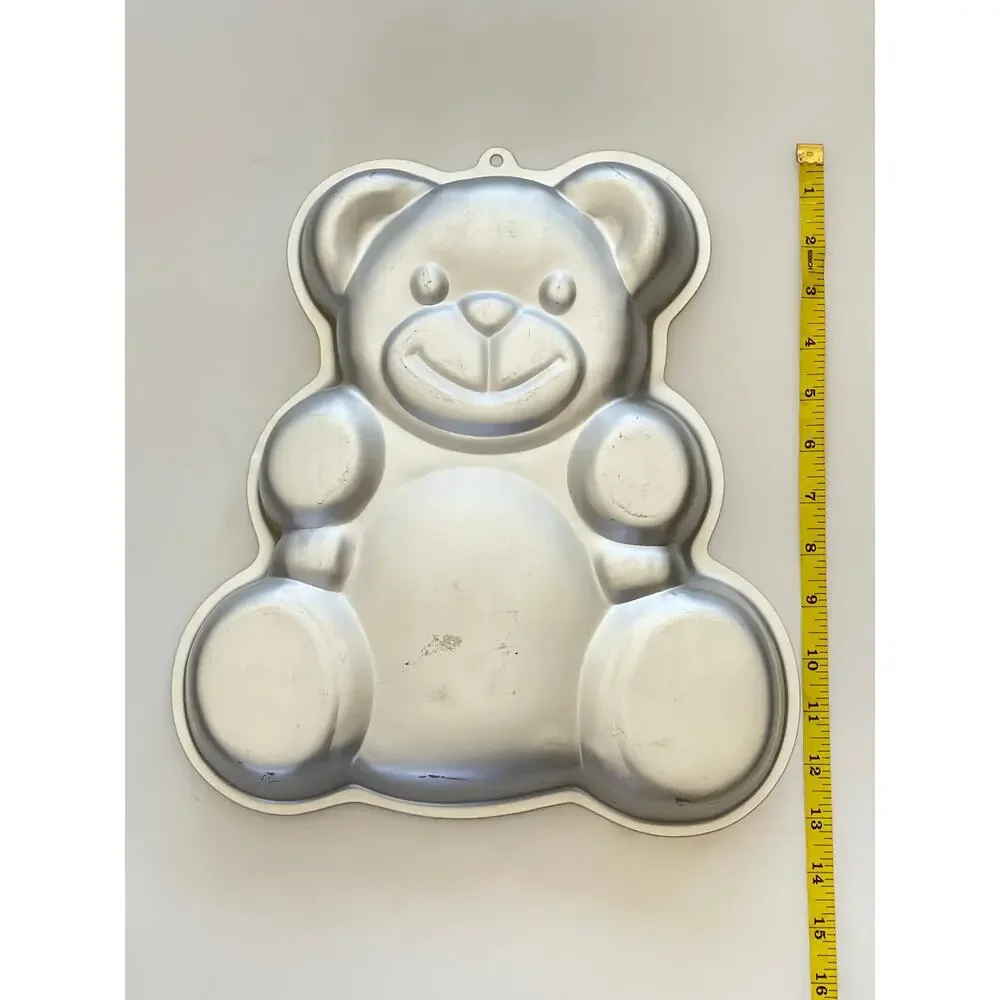 Vintage Wilton Bear Cake Mold Large
